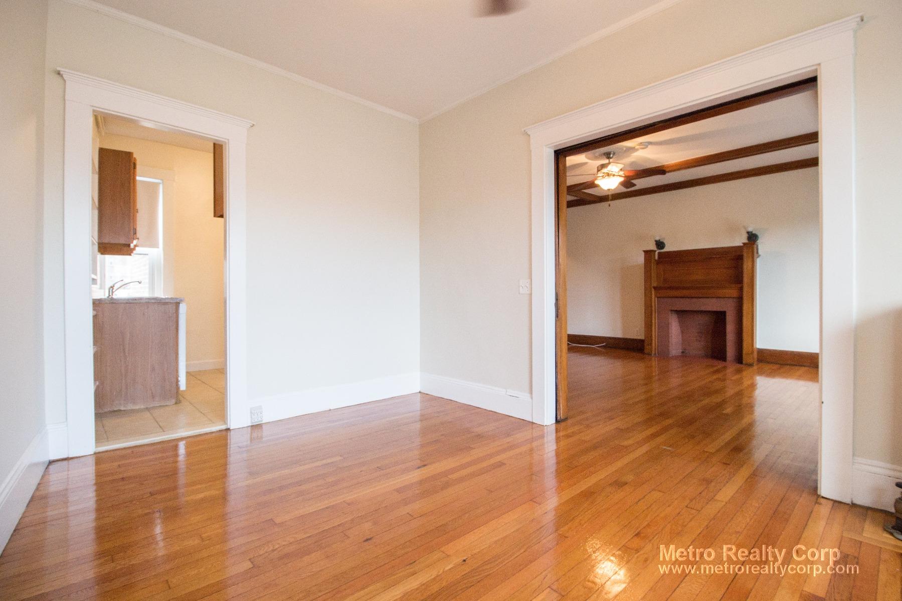1 bed, 1 bath apartment for rent at 1368 Commonwealth Ave Unit 4, Allston — photo 5 of 18