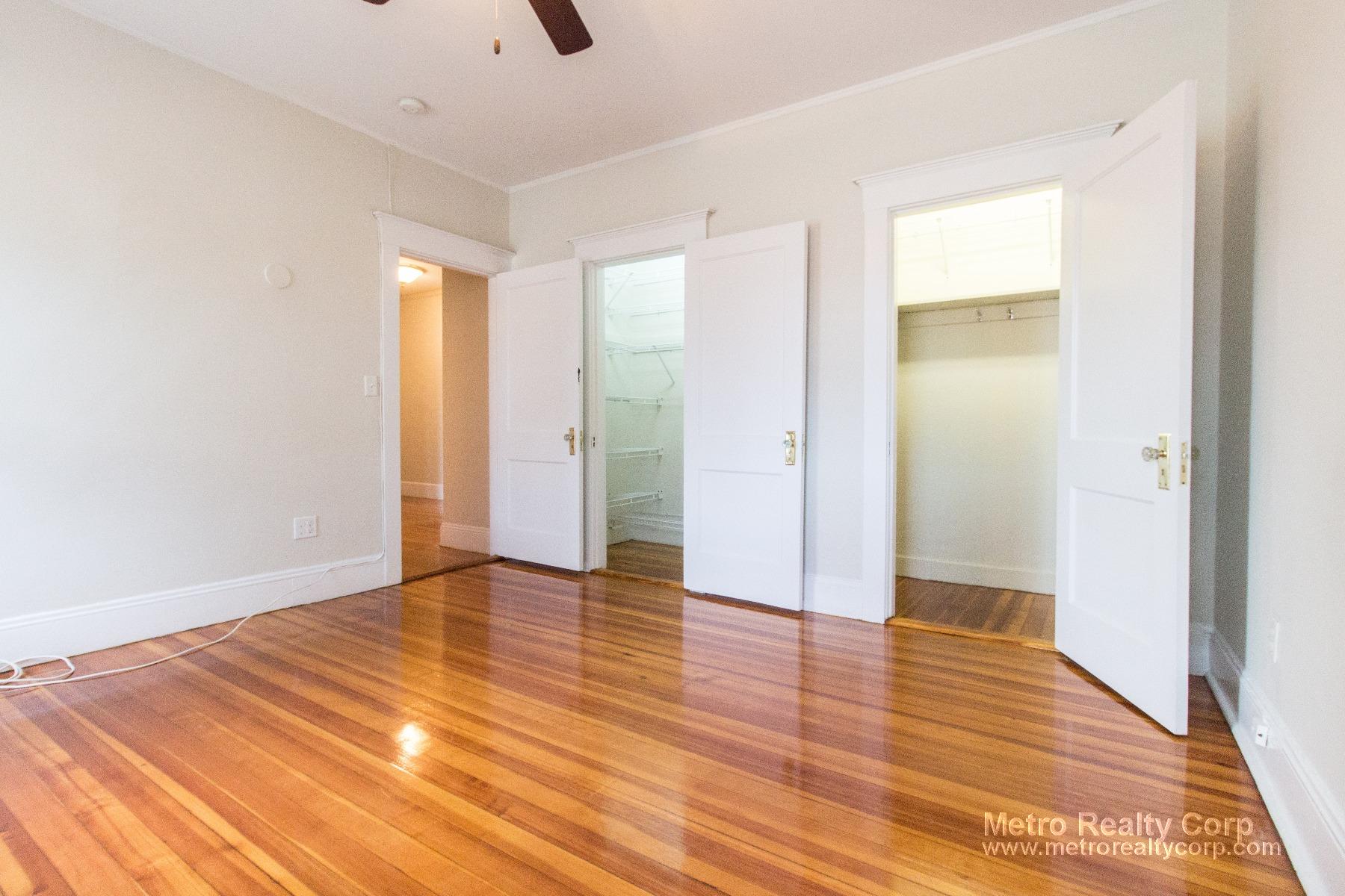 1 bed, 1 bath apartment for rent at 1368 Commonwealth Ave Unit 4, Allston — photo 10 of 18