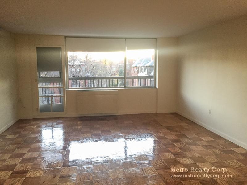 Studio bed, 1 bath apartment for rent at 101 Monmouth St Unit 910, Brookline — photo 1 of 6
