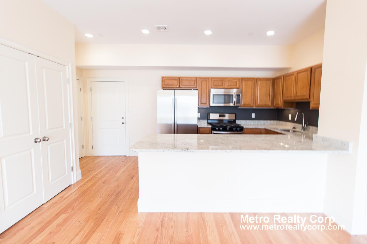 5165 Washington St, West Roxbury