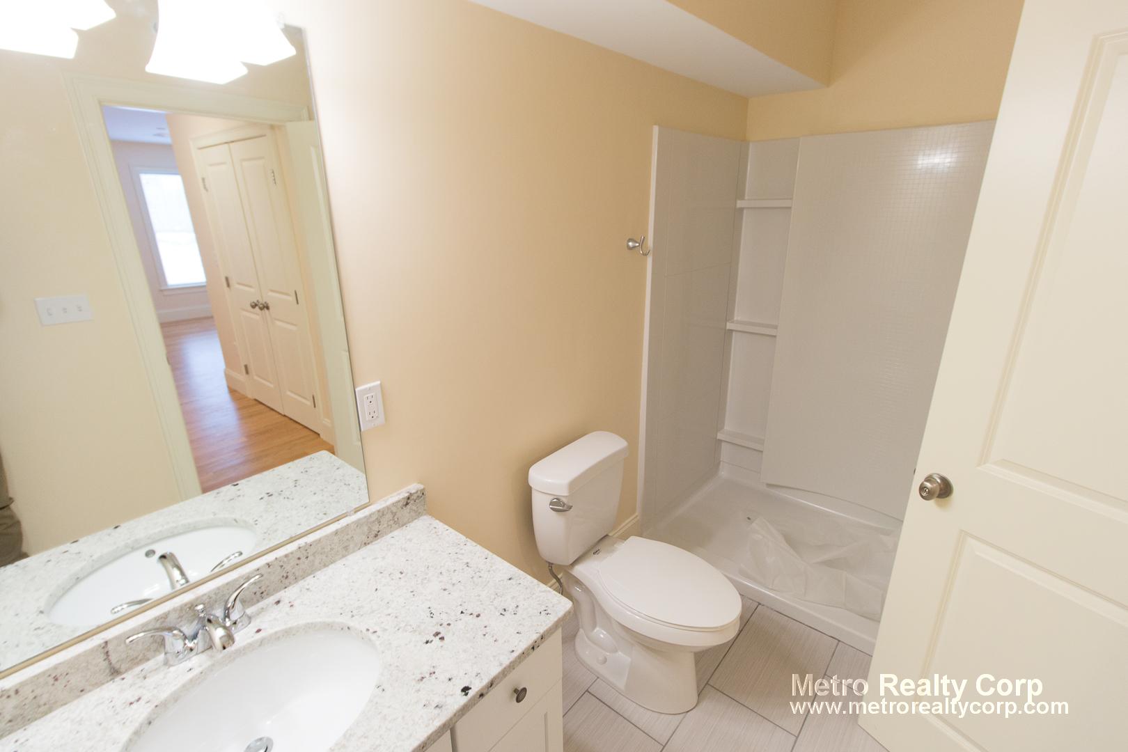 5165 Washington St, West Roxbury