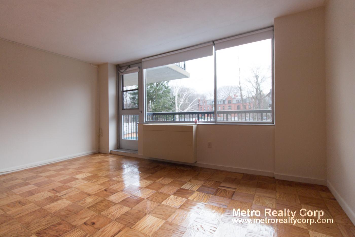 101 Monmouth St, Brookline