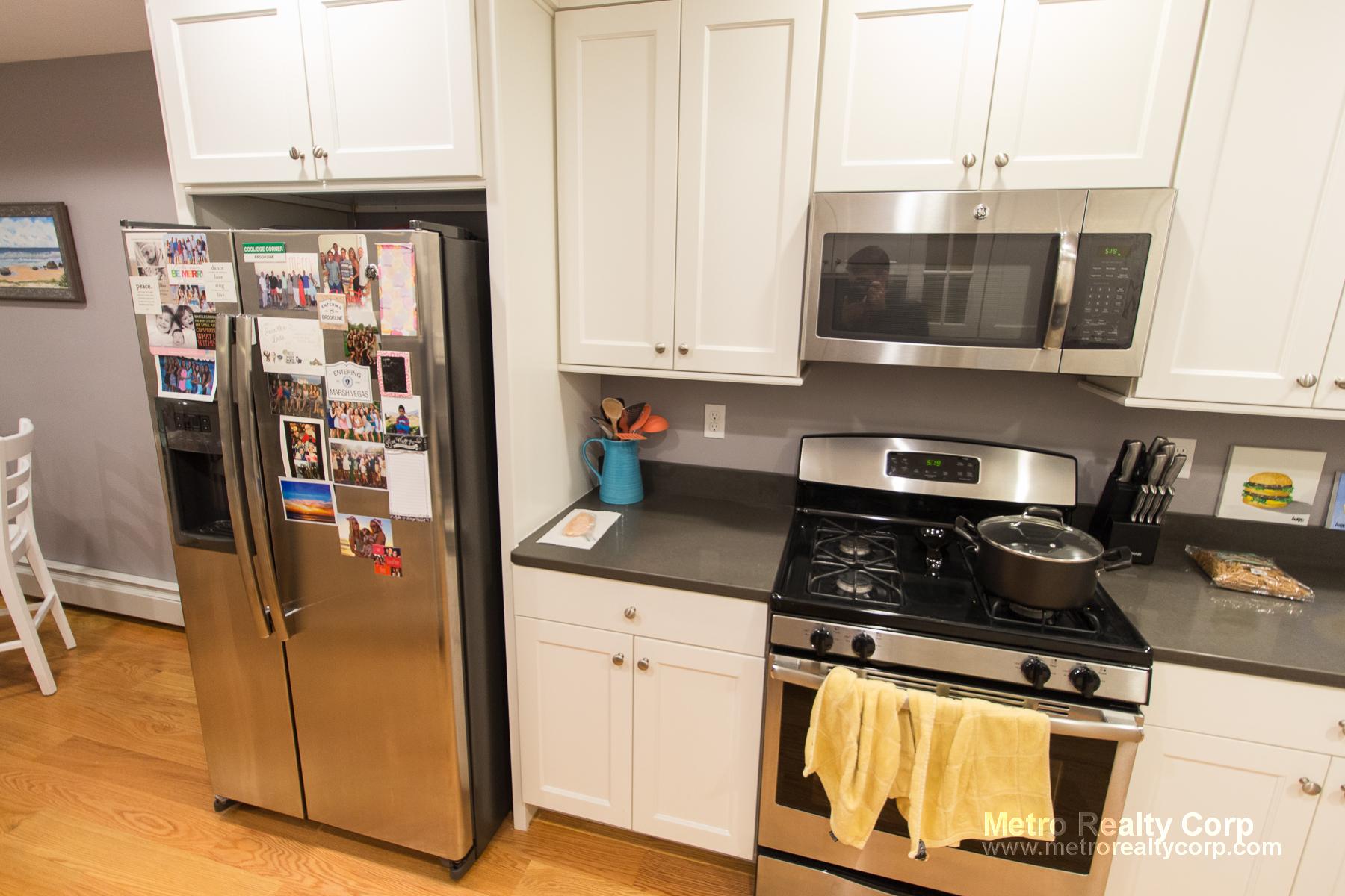 12 Greenway Ct, Coolidge Corner