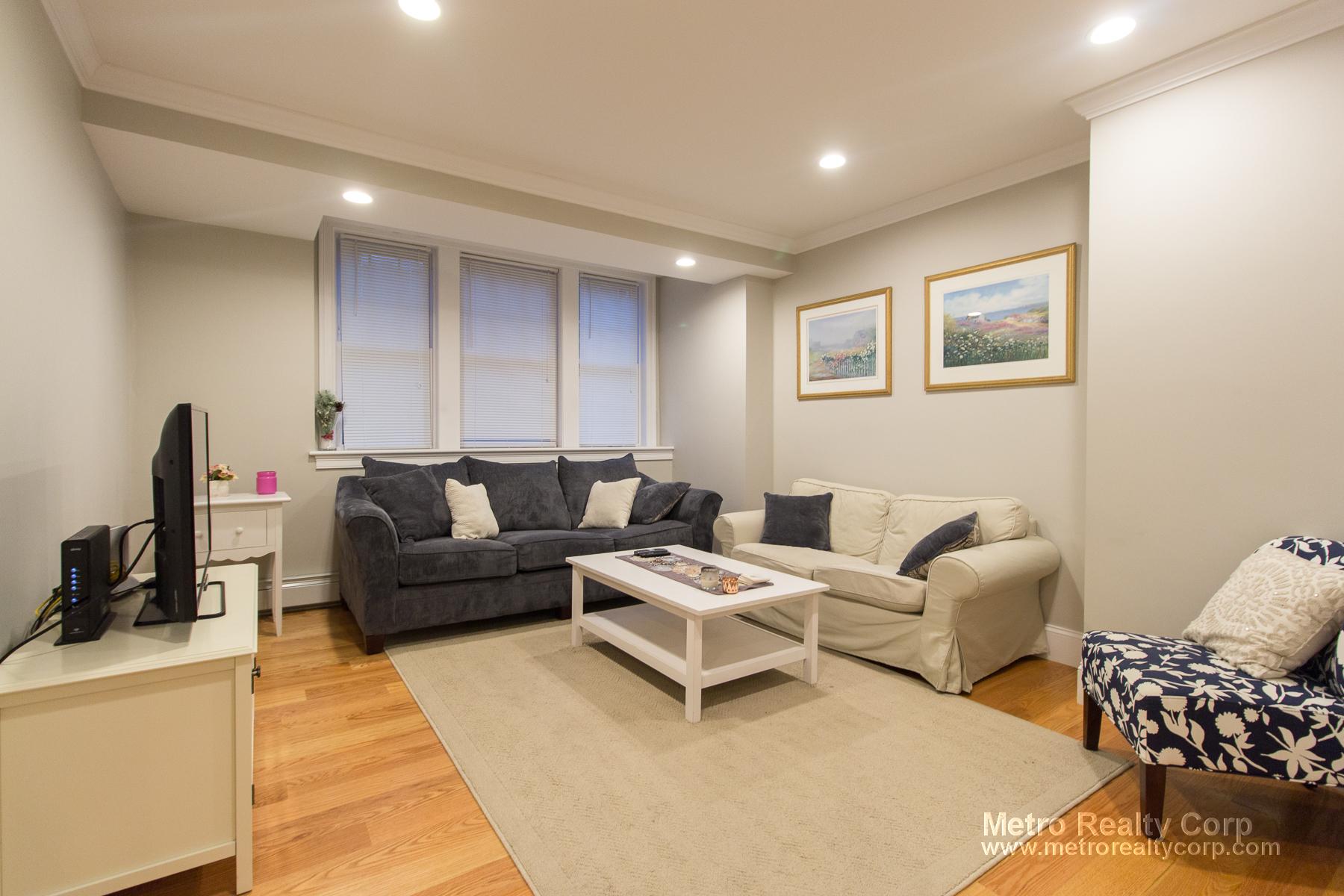 12 Greenway Ct, Coolidge Corner