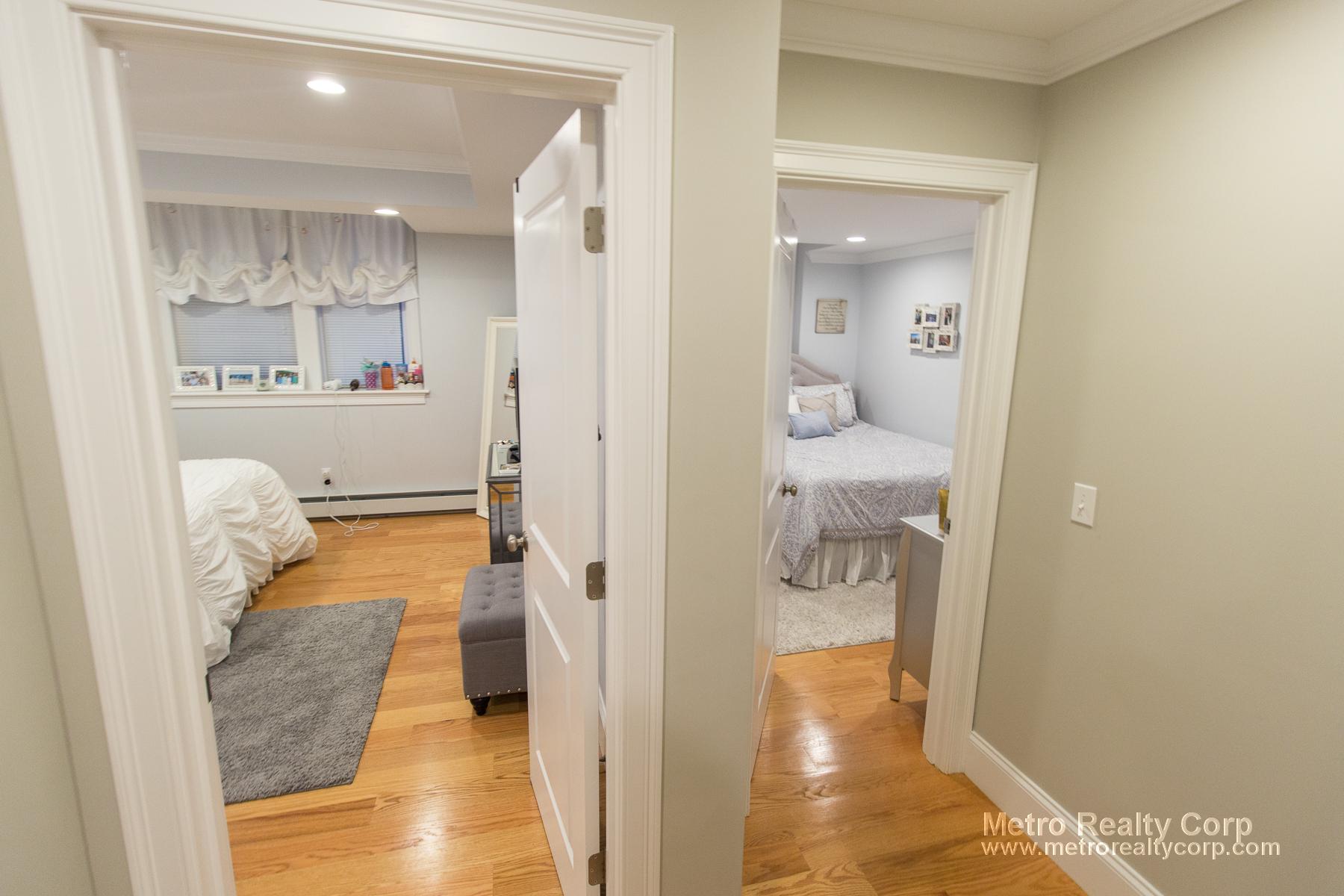 12 Greenway Ct, Coolidge Corner