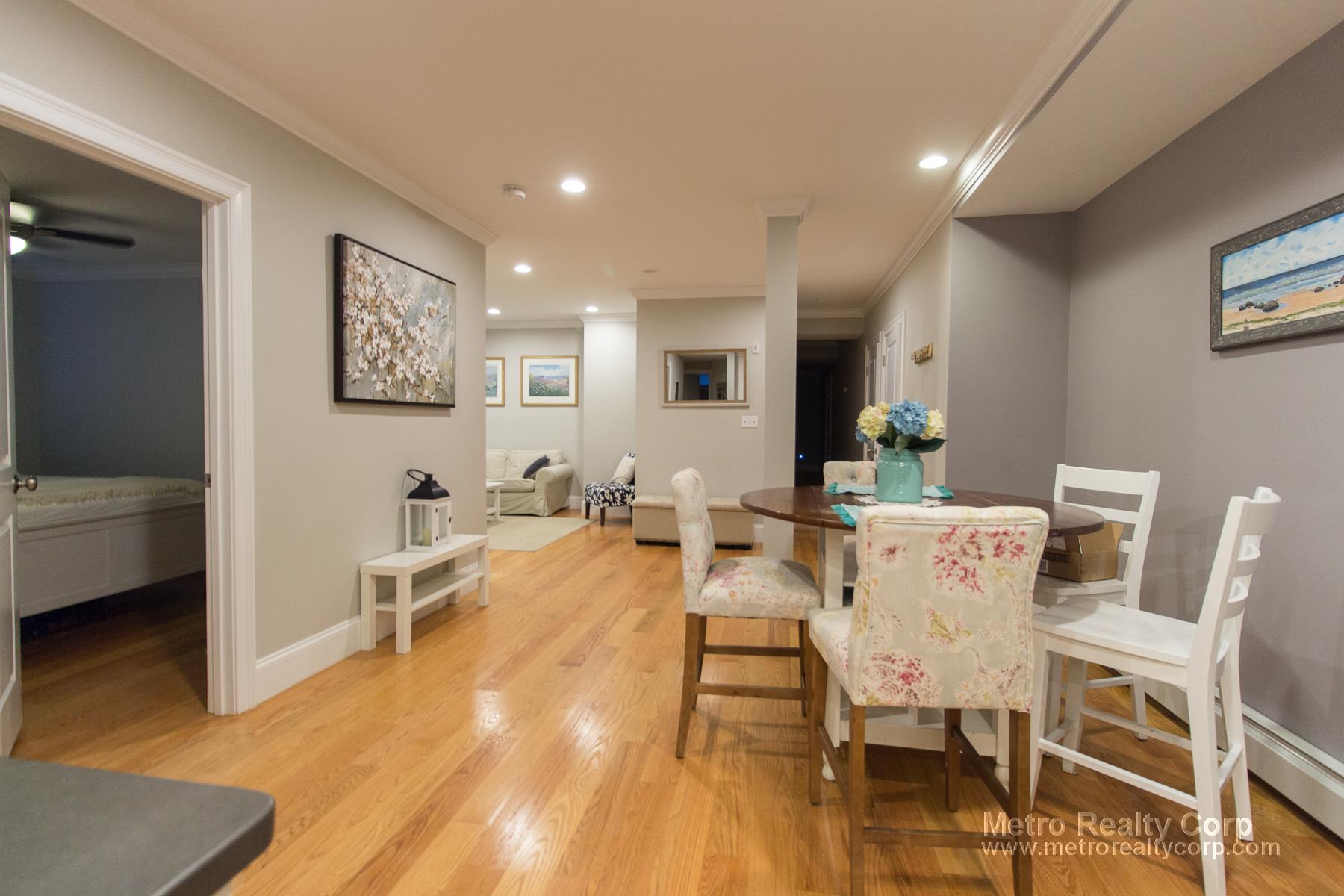 12 Greenway Ct, Coolidge Corner