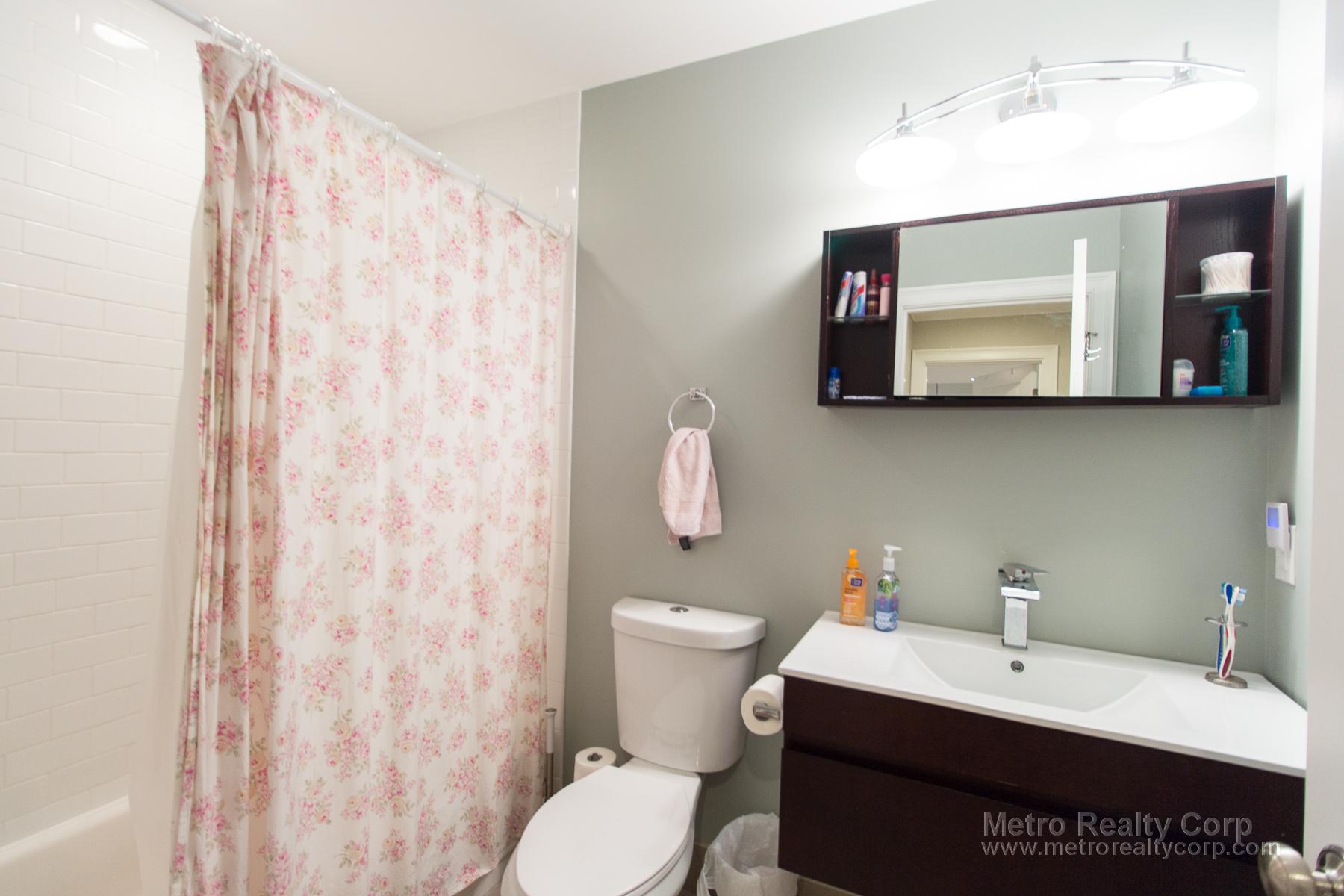 12 Greenway Ct, Coolidge Corner