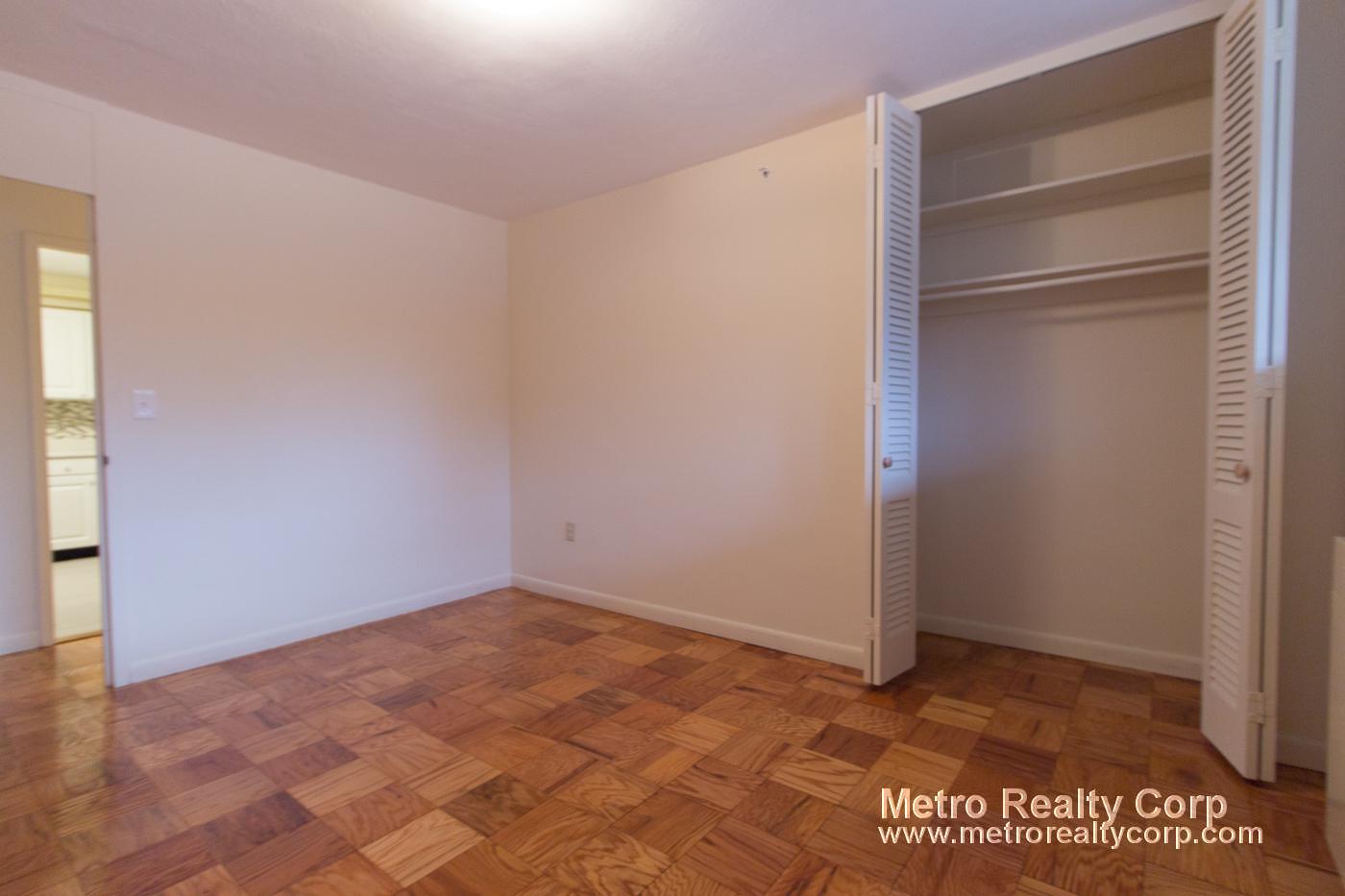 101 Monmouth St, Brookline