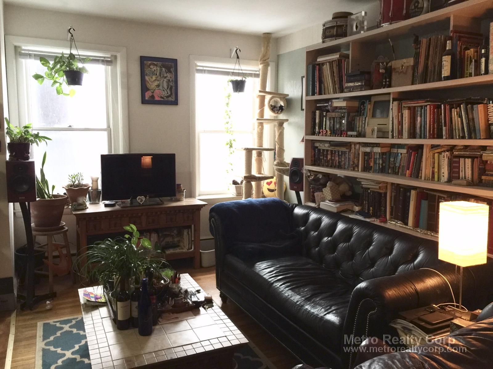 1 bed, 1 bath apartment for rent at 199 Winthrop Rd Unit 14, Brookline — photo 1 of 6