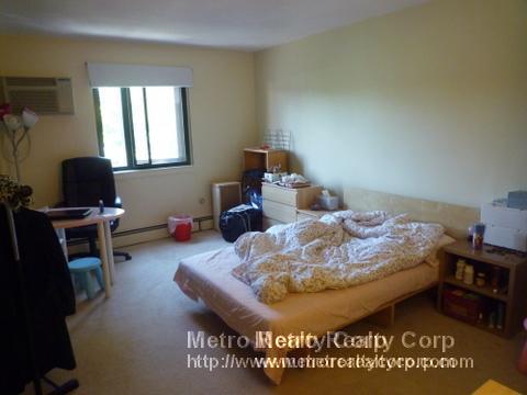 80 Pleasant St, Coolidge Corner