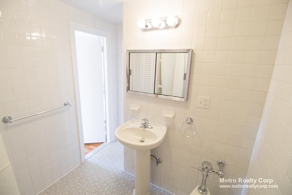 2 bed, 2 bath apartment for rent at 1284 Beacon St Unit 620, Coolidge Corner — photo 12 of 27