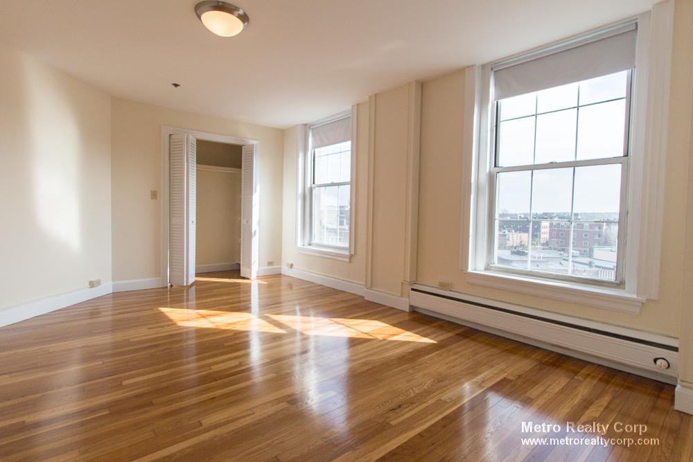 2 bed, 2 bath apartment for rent at 1284 Beacon St Unit 620, Coolidge Corner — photo 9 of 27