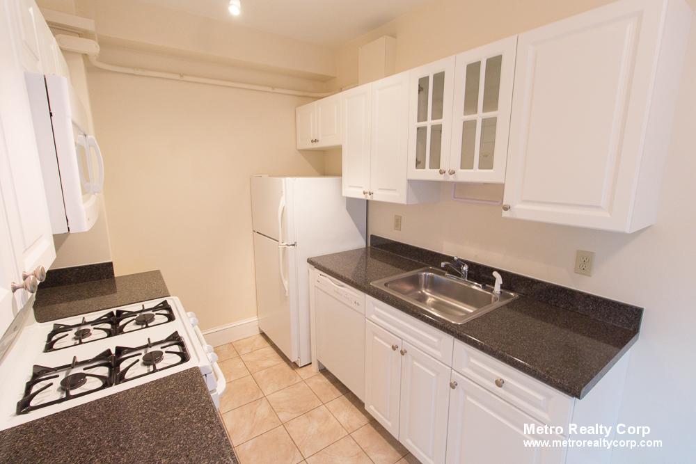 1 bed, 1 bath apartment for rent at 1401 Beacon St Unit 601, Brookline