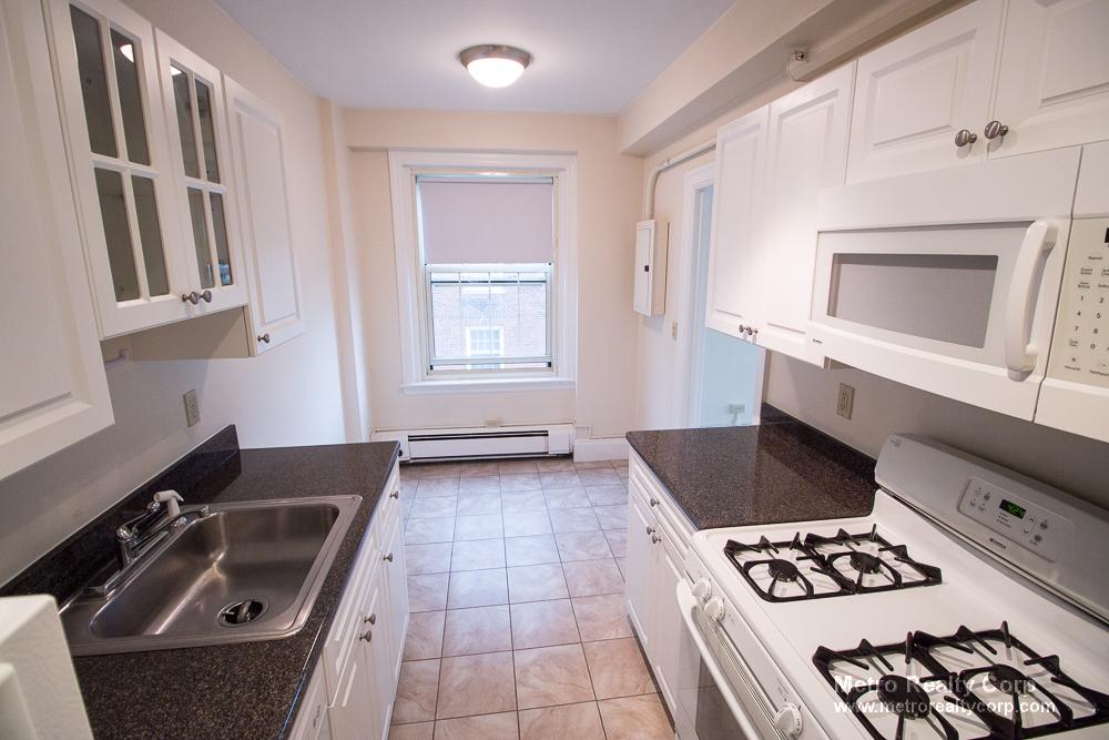 1 bed, 1 bath apartment for rent at 1401 Beacon St Unit 601, Brookline — photo 2 of 7