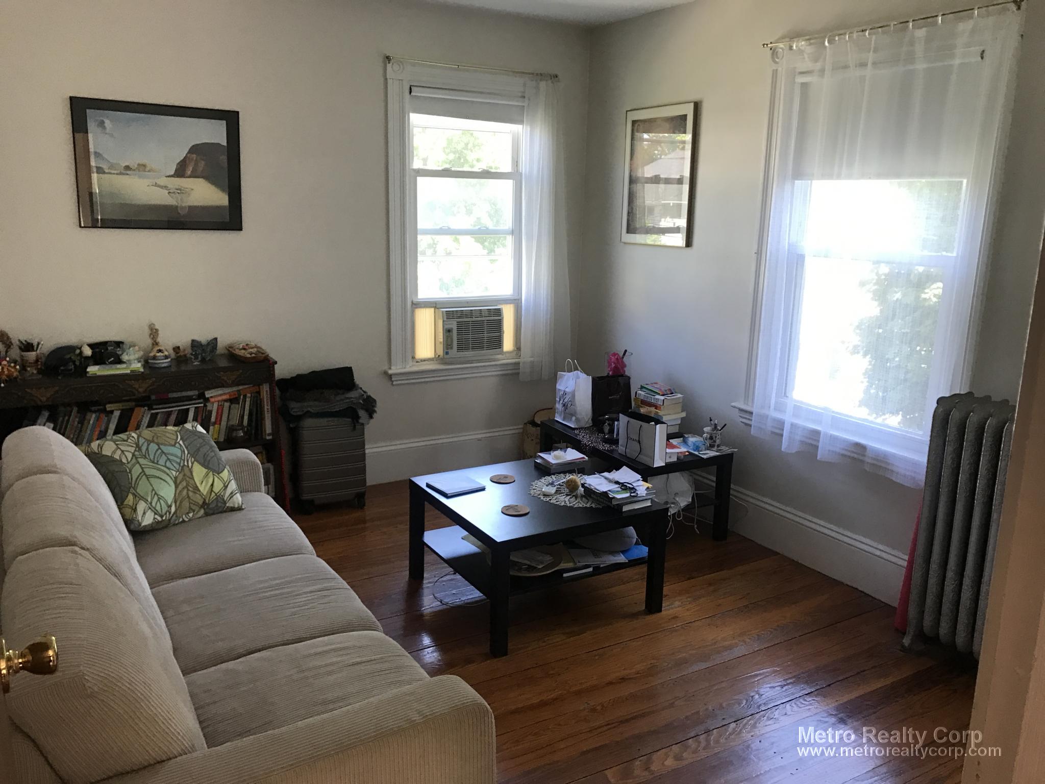 1 bed, 1 bath apartment for rent at 295 Summit Ave Unit 2, Brighton — photo 2 of 7