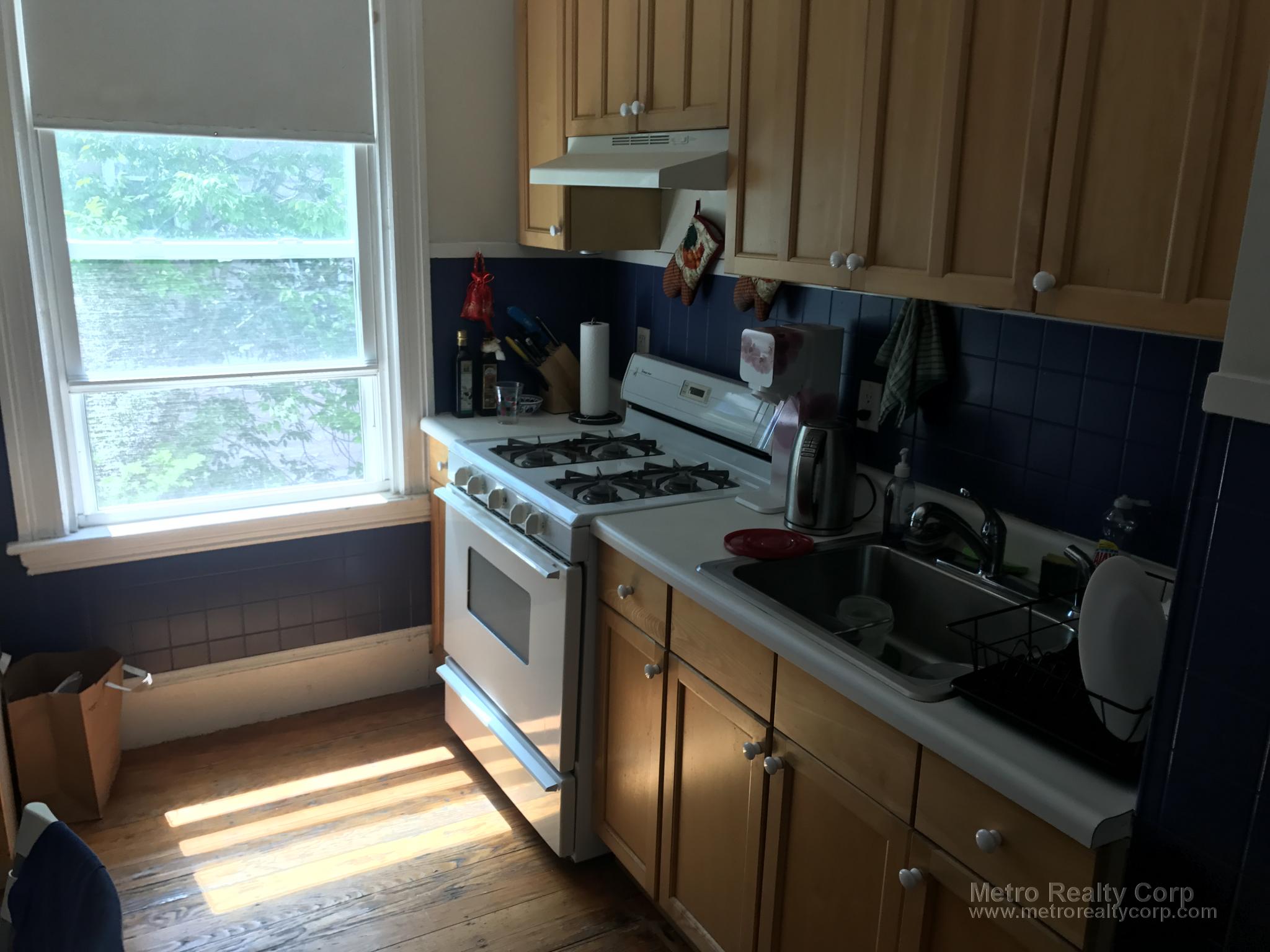 1 bed, 1 bath apartment for rent at 295 Summit Ave Unit 2, Brighton — photo 4 of 7