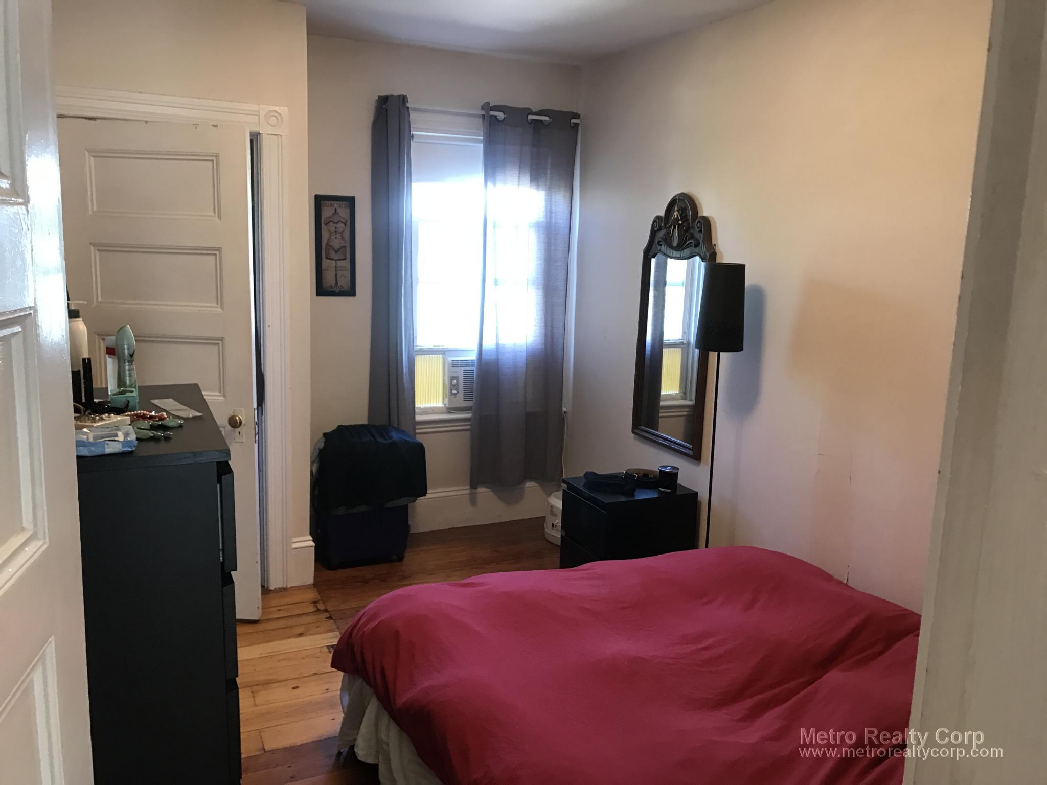1 bed, 1 bath apartment for rent at 295 Summit Ave Unit 2, Brighton — photo 5 of 7