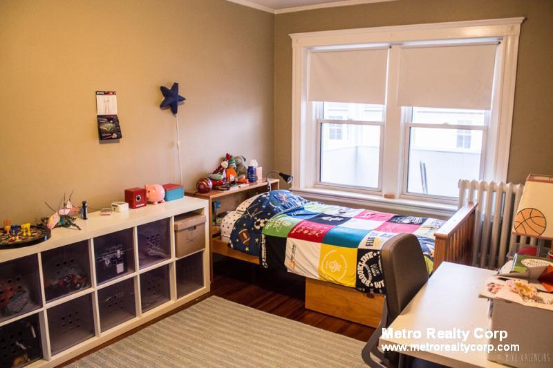 3 bed, 1 bath apartment for rent at 91 Fuller St Unit 2, Coolidge Corner — photo 18 of 20