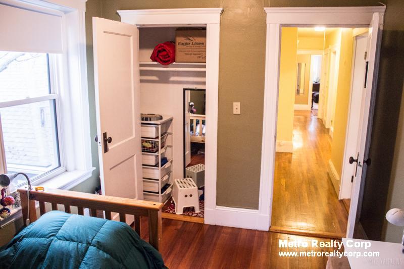 3 bed, 1 bath apartment for rent at 91 Fuller St Unit 2, Coolidge Corner — photo 15 of 20