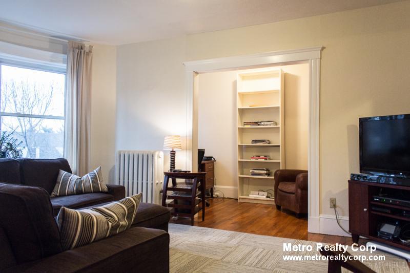 3 bed, 1 bath apartment for rent at 91 Fuller St Unit 2, Coolidge Corner — photo 4 of 20