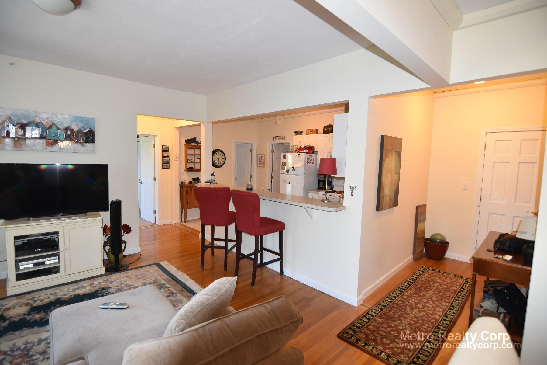 1405 Beacon St, Coolidge Corner