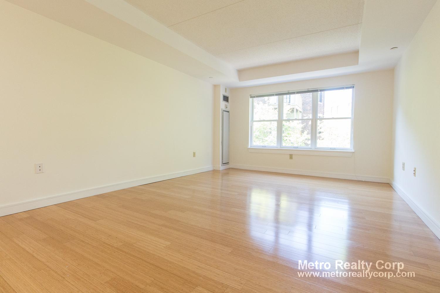 77 Marion St, Coolidge Corner