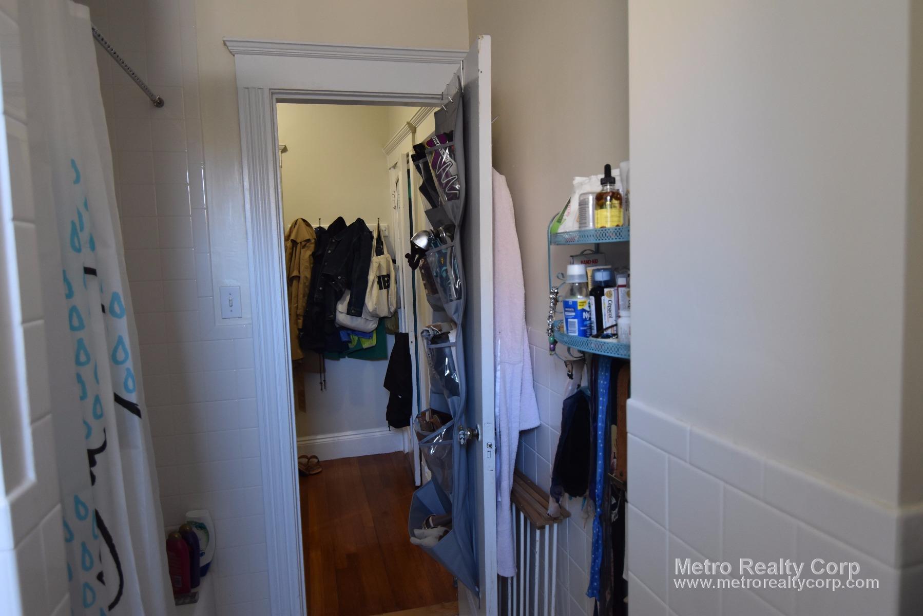 1940 Commonwealth Ave, Brighton