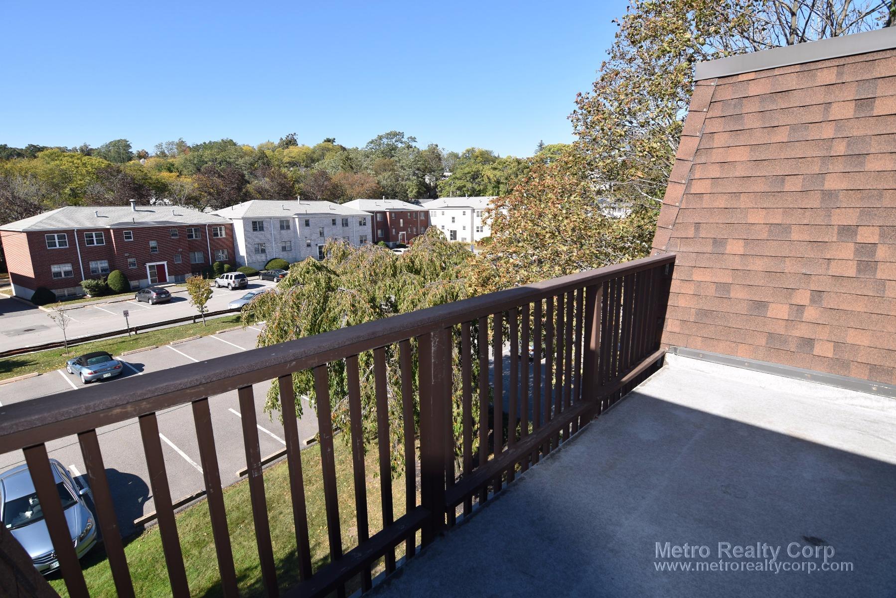 142 Kenrick St, Brighton