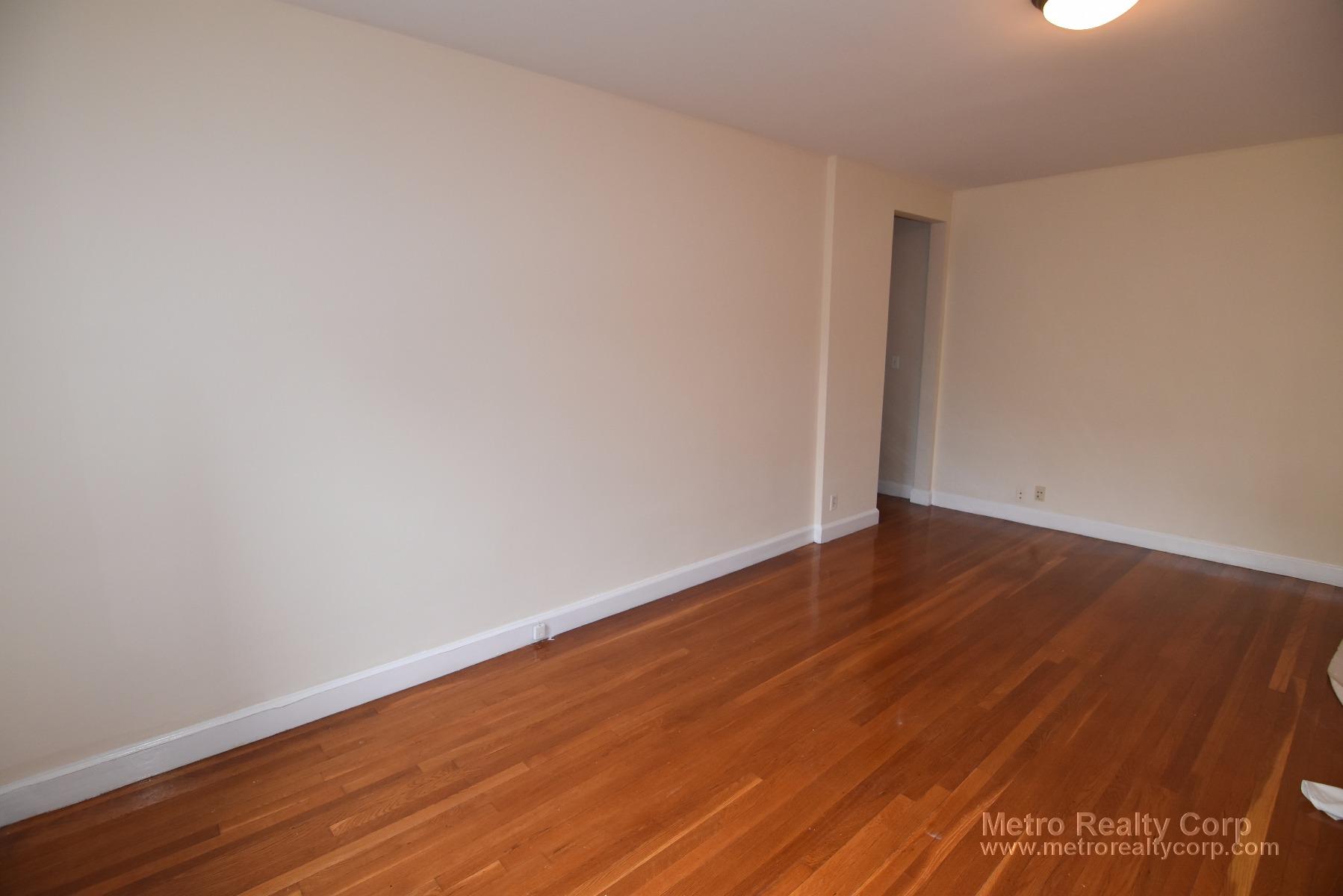 2 bed, 2 bath apartment for rent at 1129 Beacon St Unit 5, Brookline — photo 9 of 10