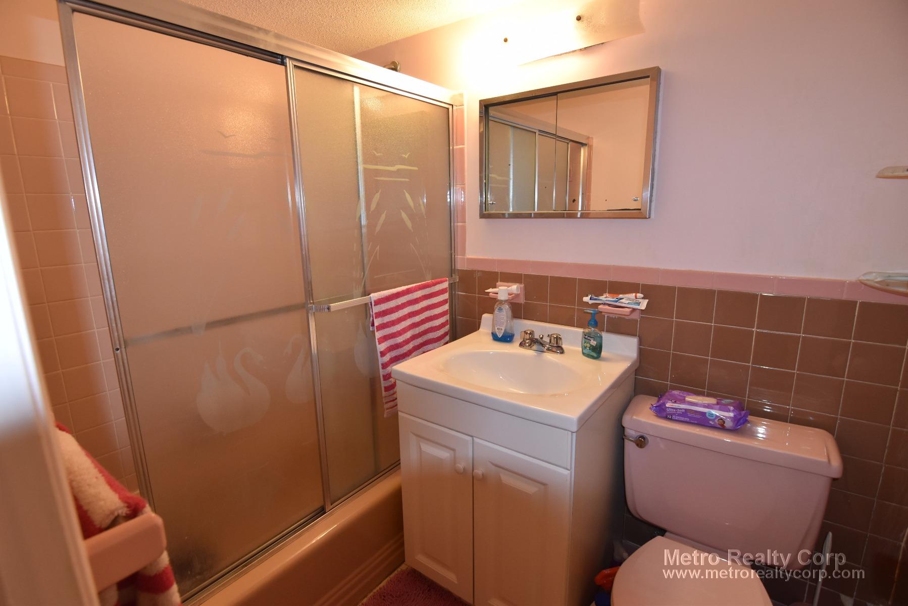 1 bed, 1 bath apartment for rent at 50 Green St Unit 404, Brookline — photo 8 of 14