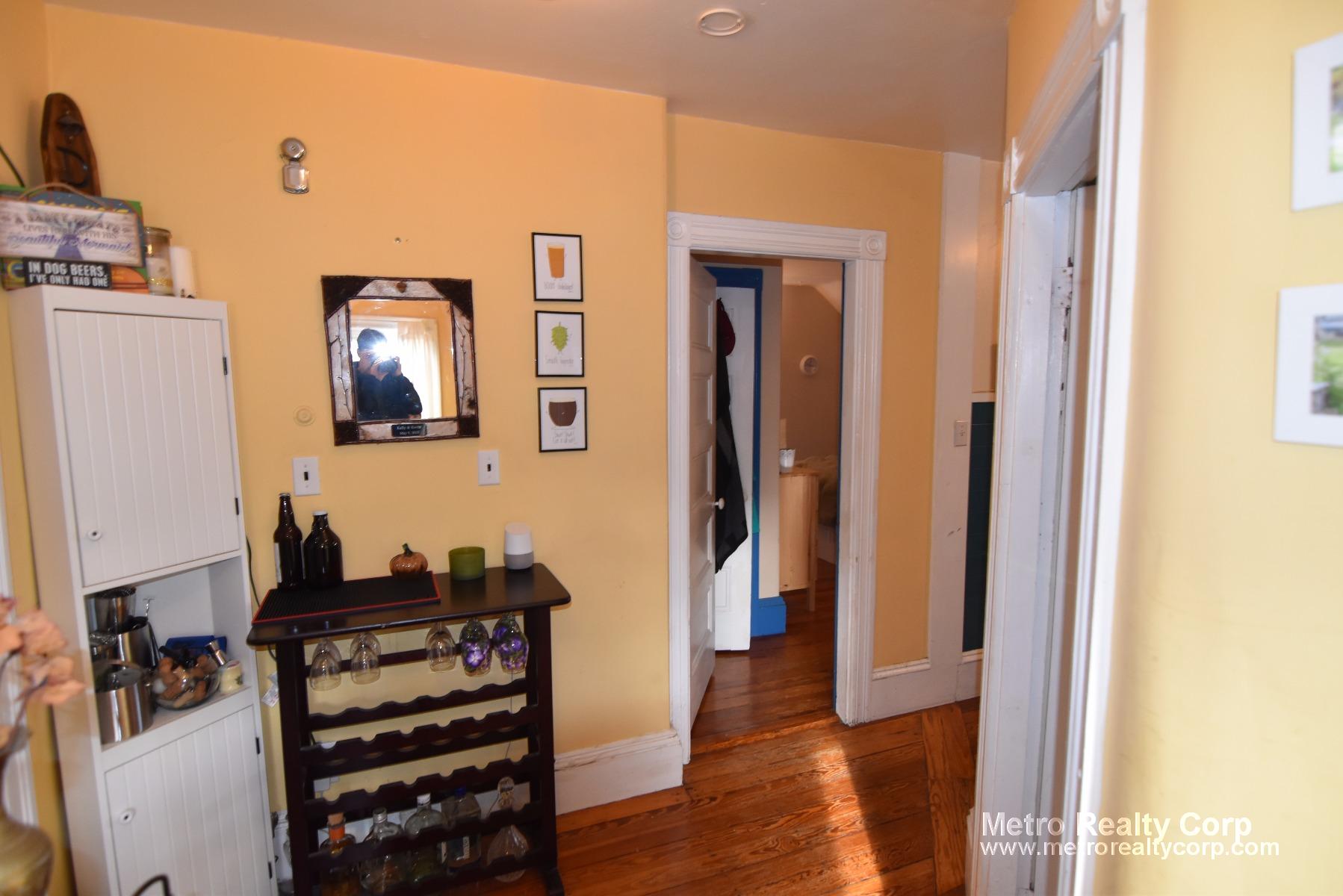 295 Summit Ave, Brighton