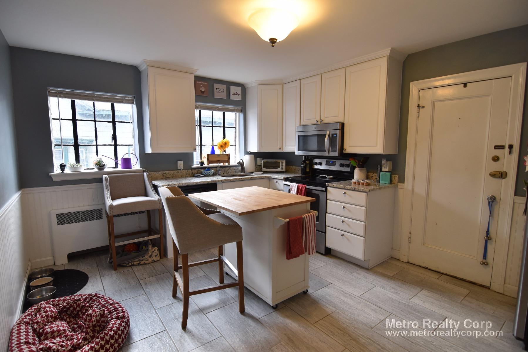 2 bed, 1 bath apartment for rent at 26 Richardson St Unit 2, Newton Corner