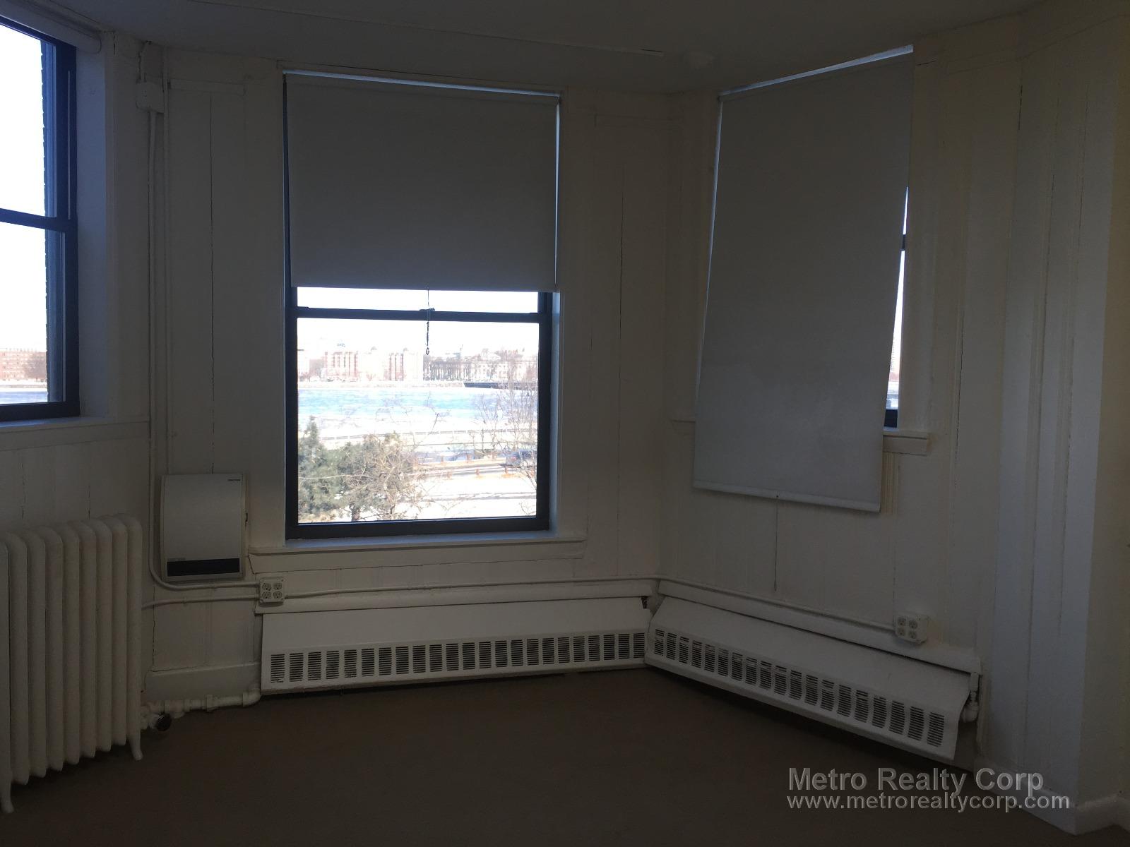 15 Bay State Rd, Fenway