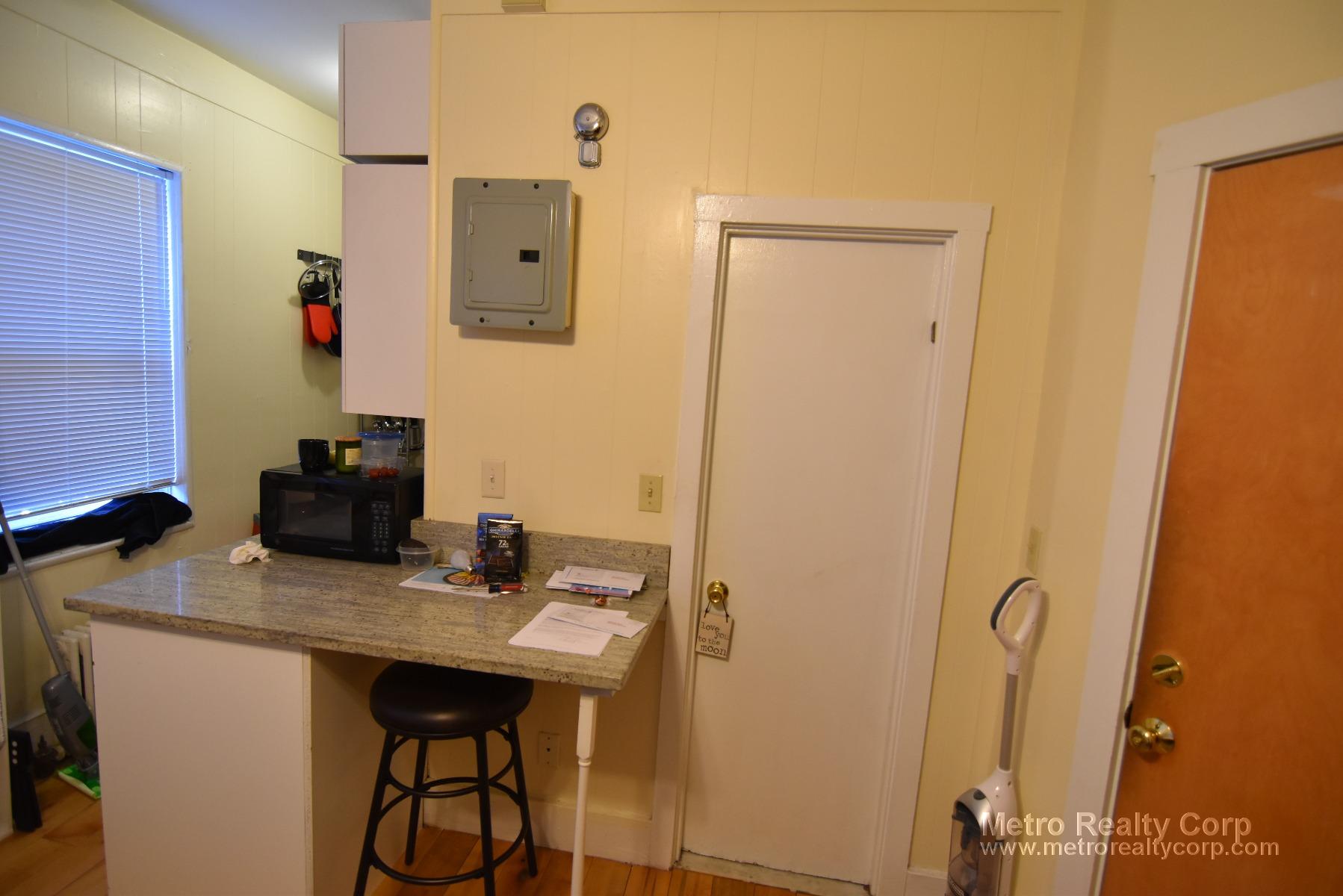 108 Myrtle St, Beacon Hill