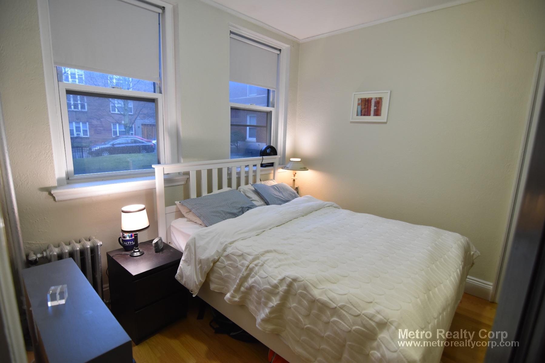 81 Strathmore Rd, Brighton