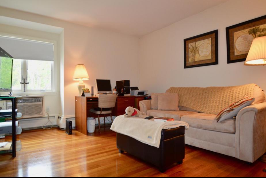 157 Grove St, Chestnut Hill