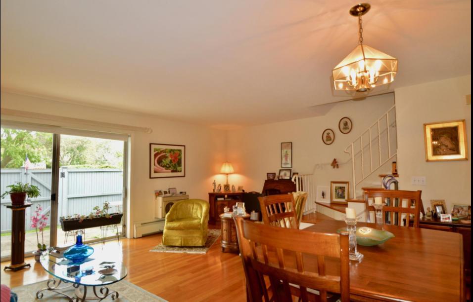 157 Grove St, Chestnut Hill