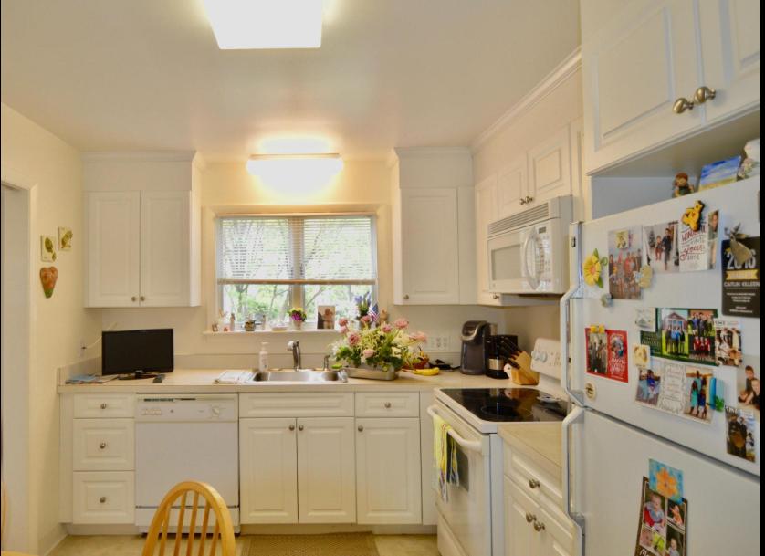 157 Grove St, Chestnut Hill