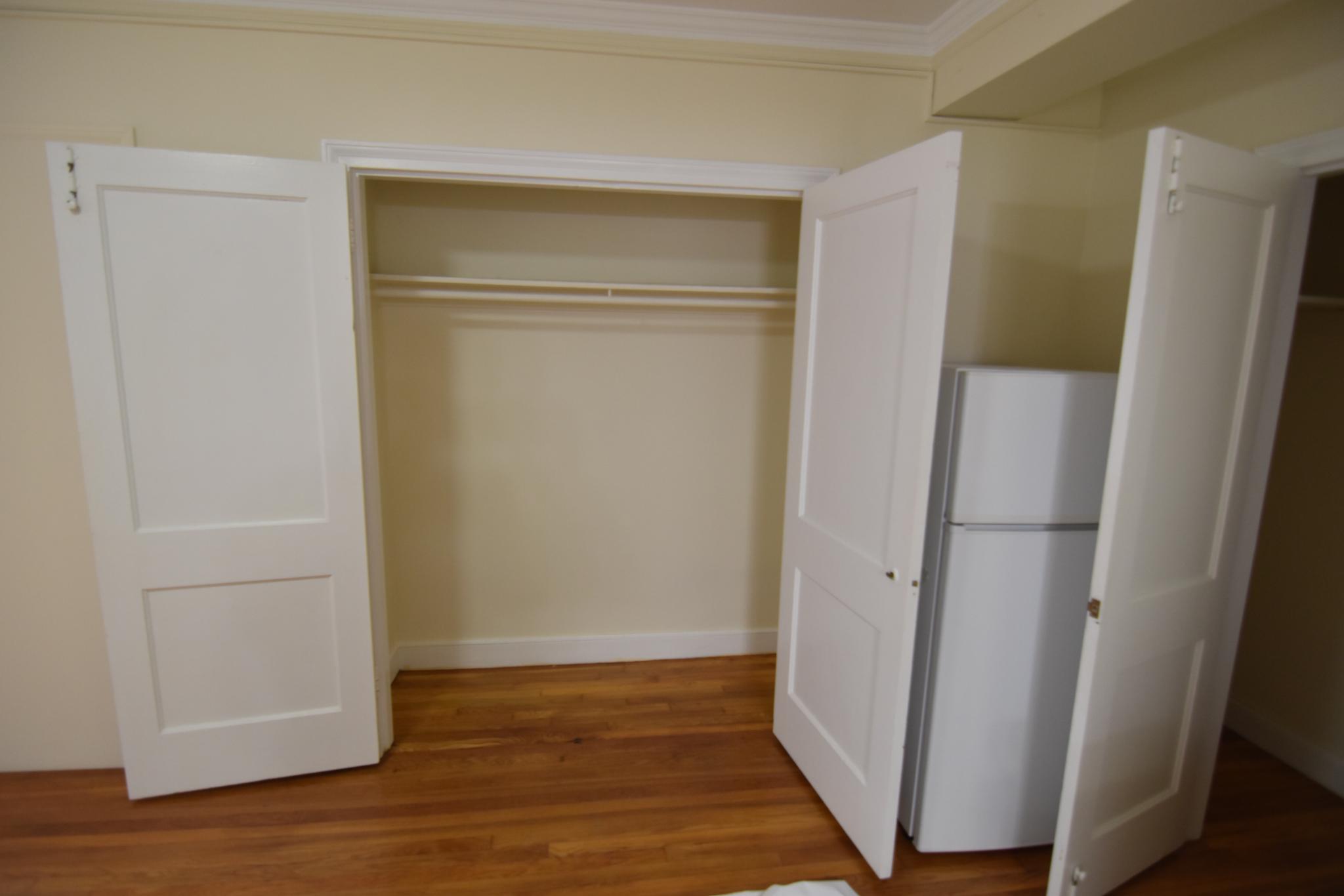 Studio bed, 1 bath apartment for rent at 1284 Beacon St Unit 413, Coolidge Corner — photo 3 of 11