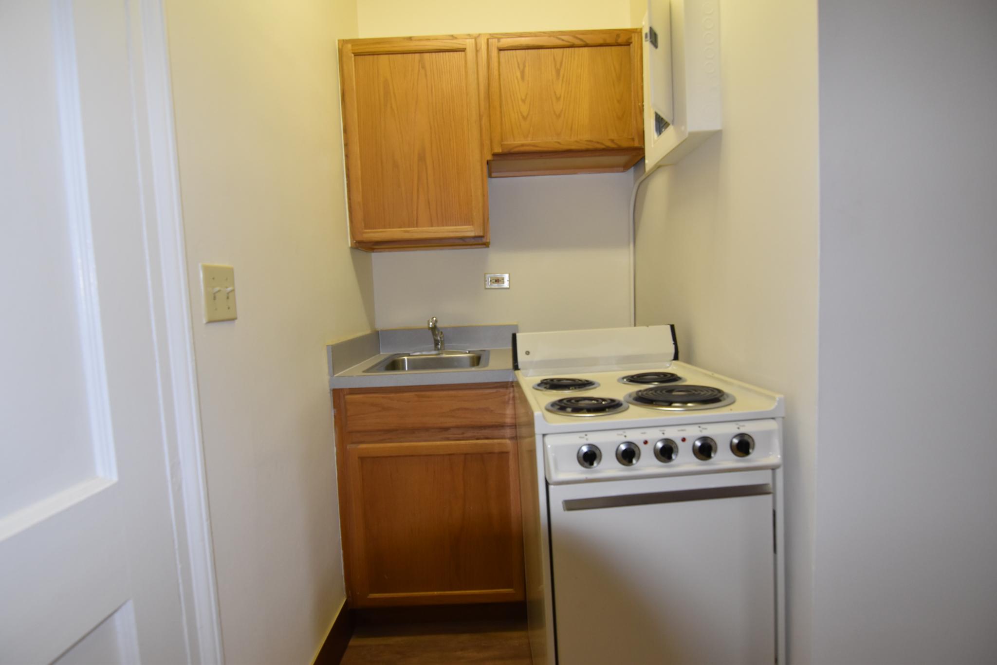 Studio bed, 1 bath apartment for rent at 1284 Beacon St Unit 413, Coolidge Corner — photo 7 of 11