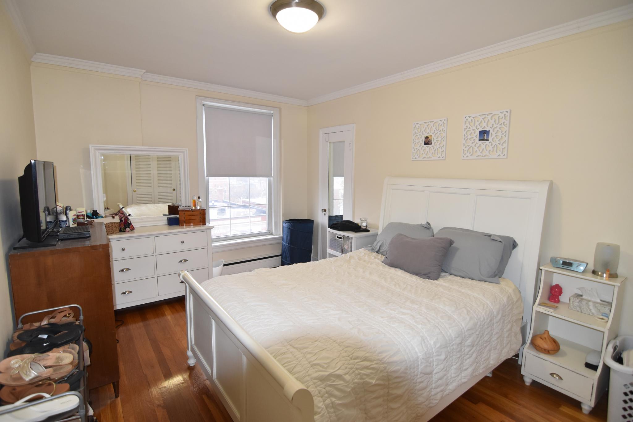 1284 Beacon St, Coolidge Corner