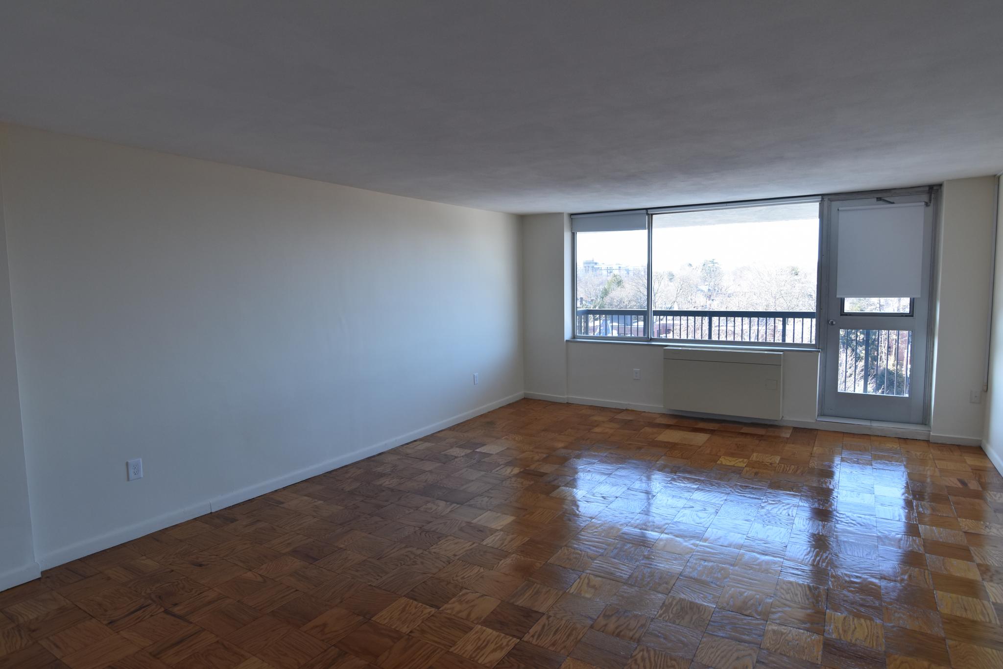 101 Monmouth St, Brookline