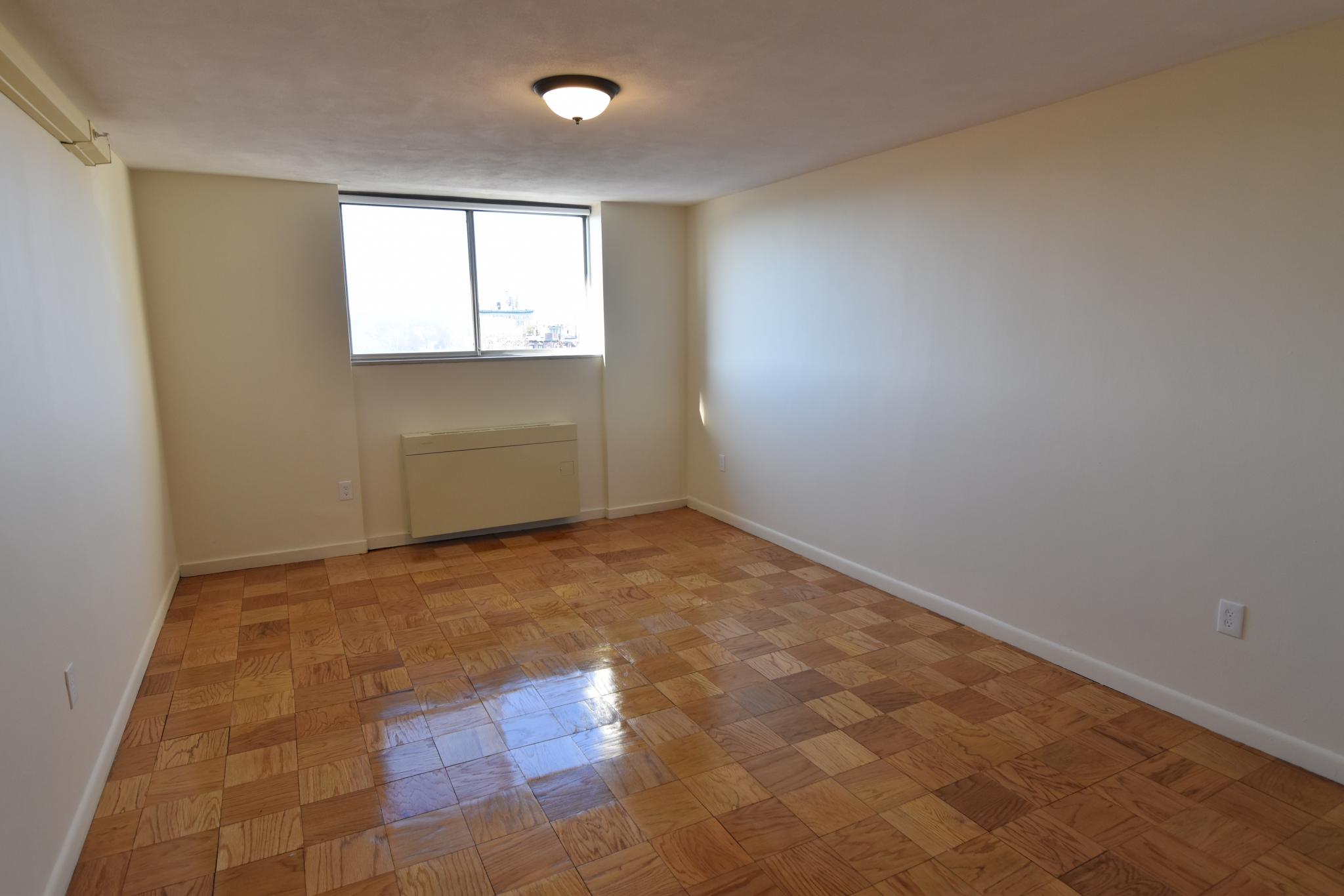 101 Monmouth St, Brookline