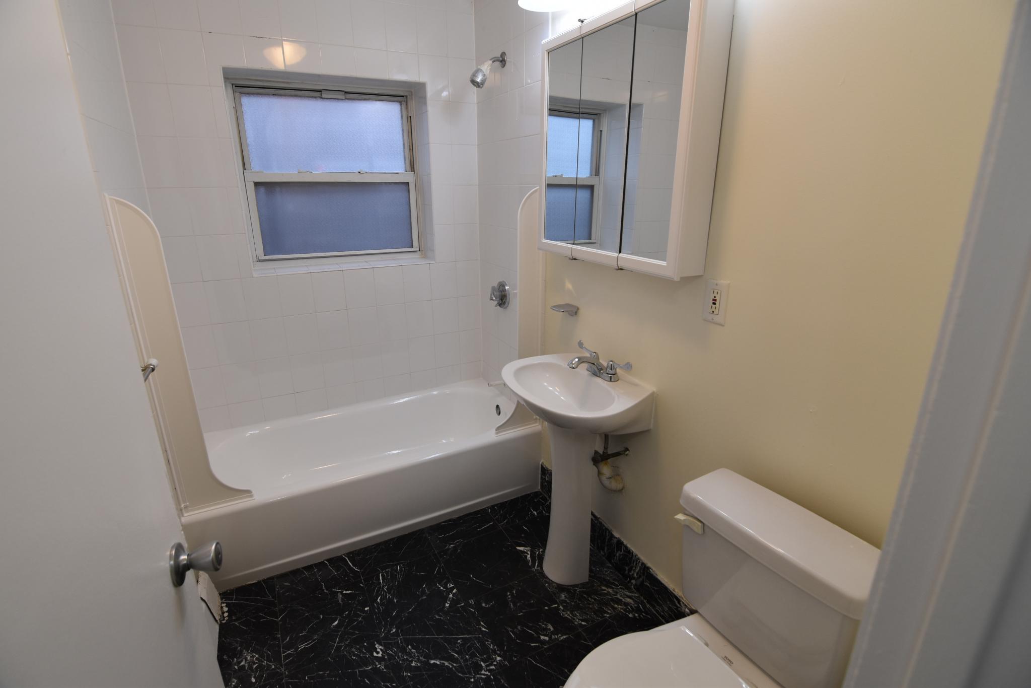 34 Gardner St, Allston