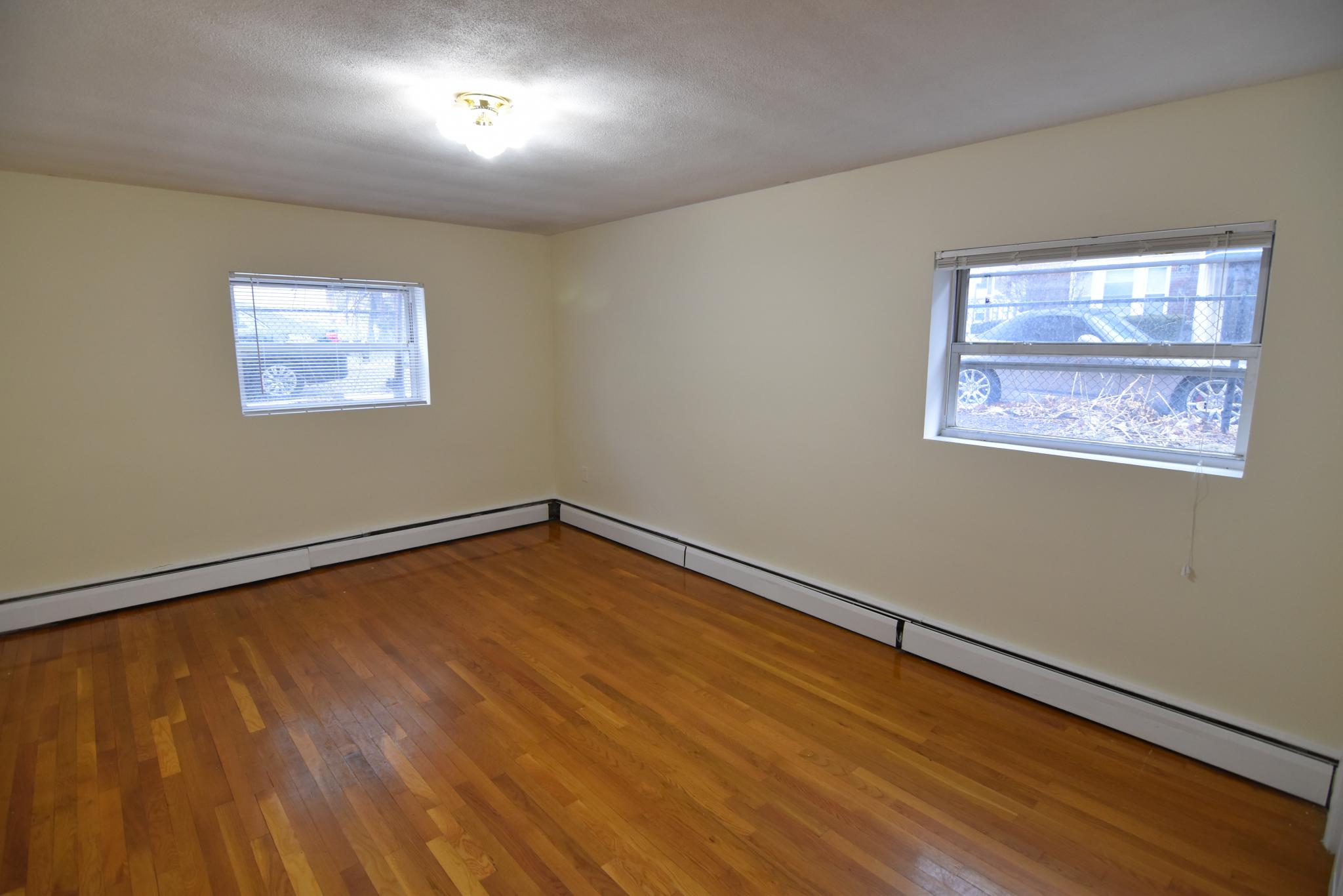 34 Gardner St, Allston