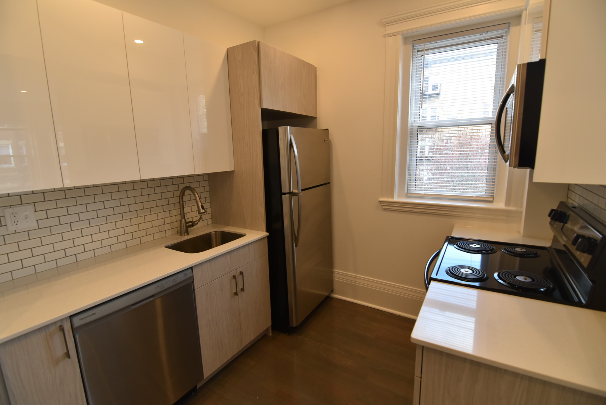 111 Queensberry St, Fenway