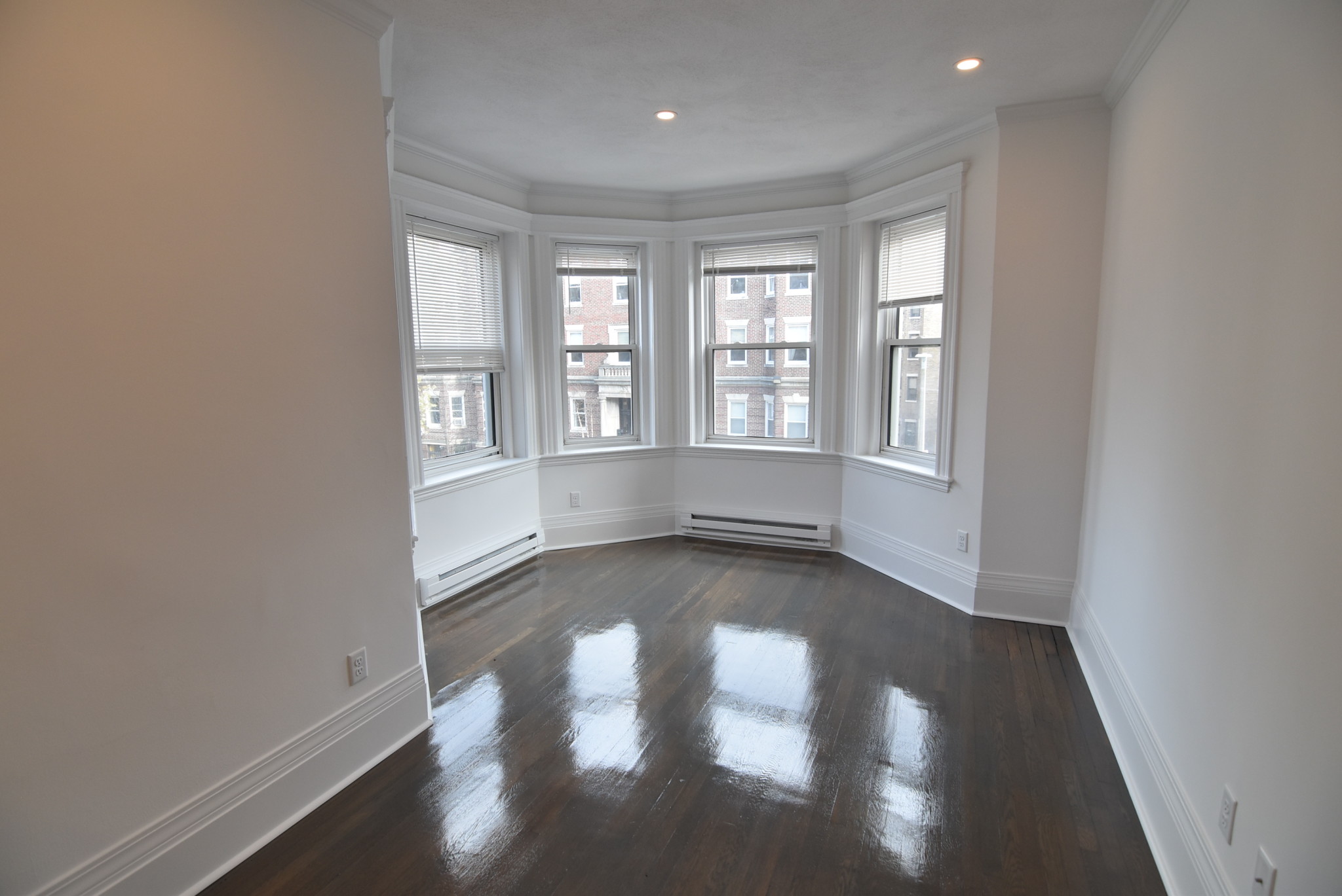 111 Queensberry St, Fenway