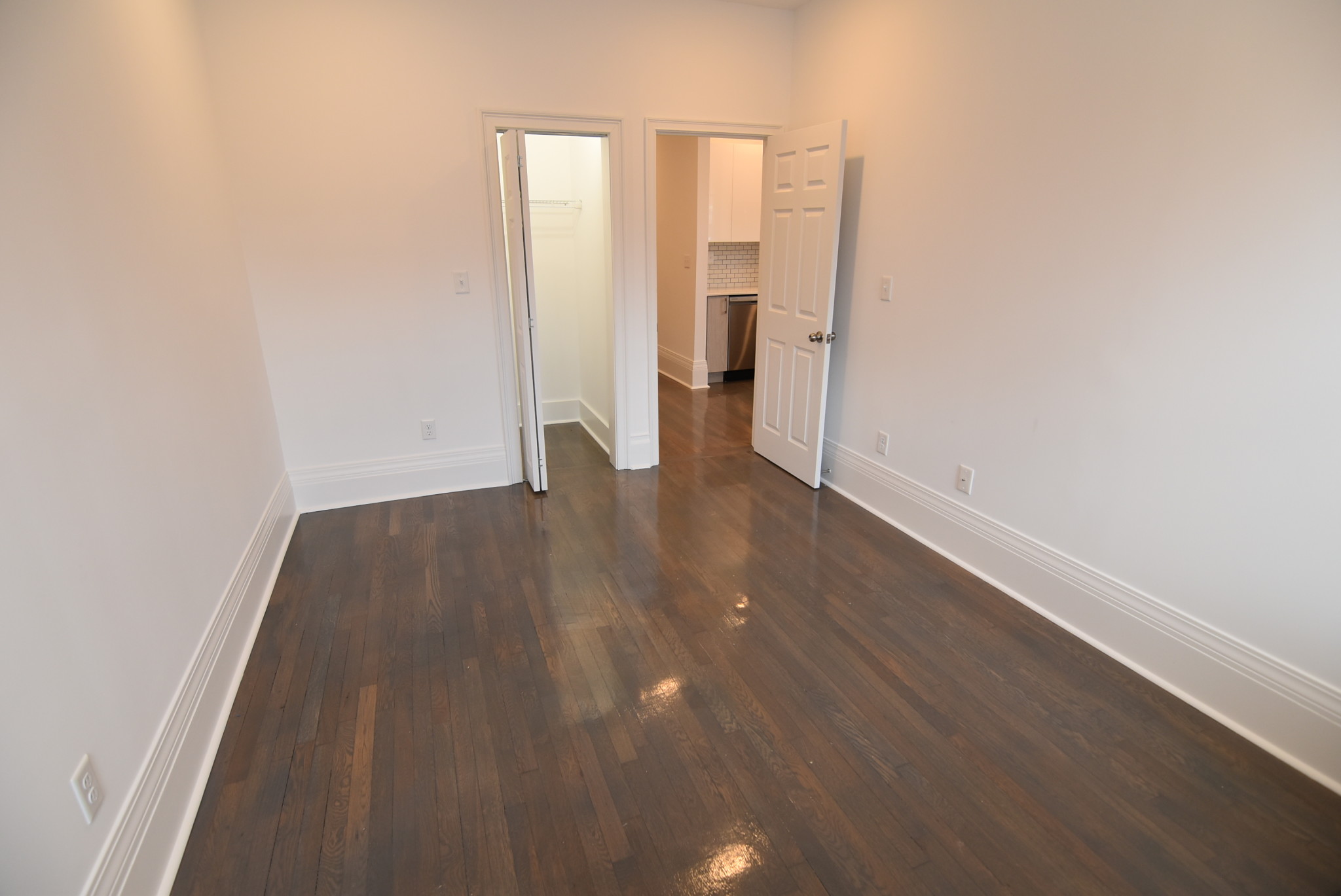 111 Queensberry St, Fenway