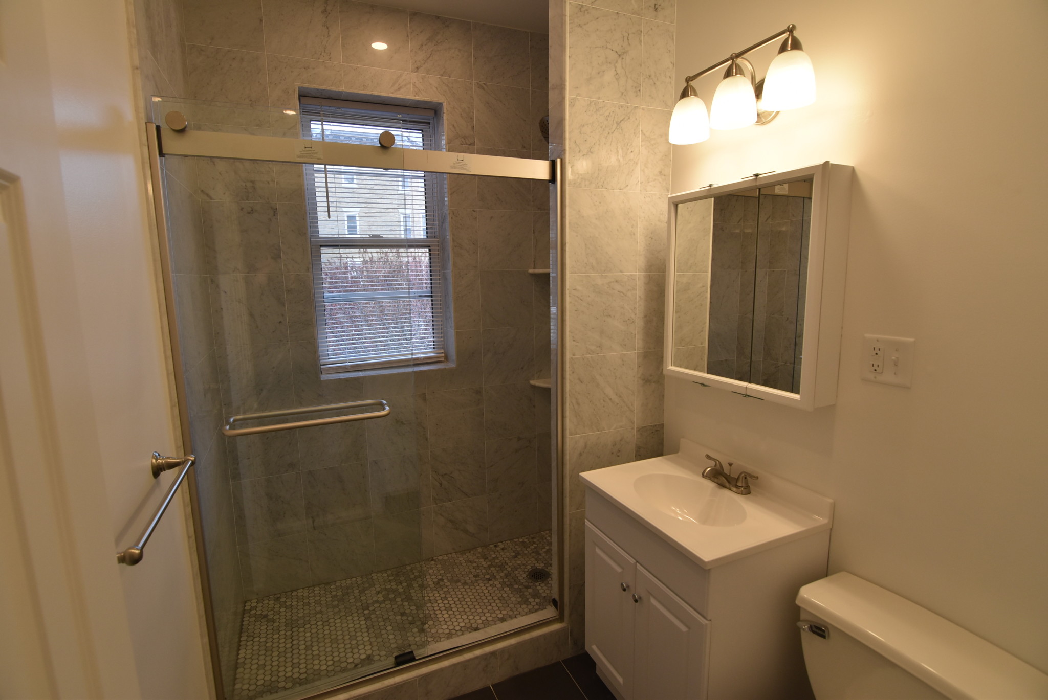 111 Queensberry St, Fenway