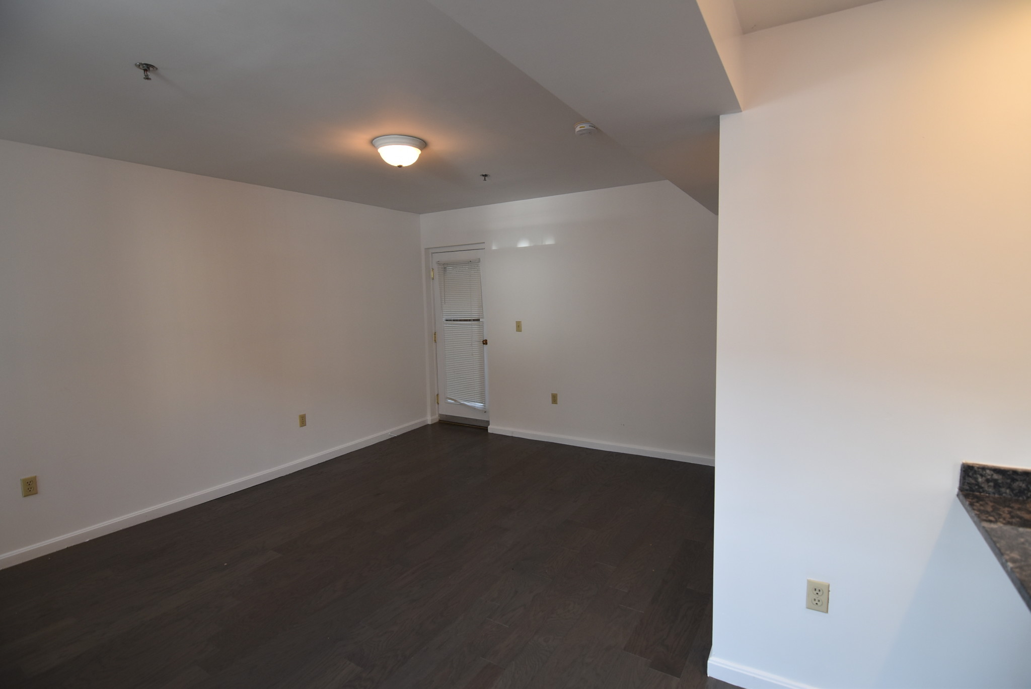 Studio bed, 1 bath apartment for rent at 24 Queensberry St Unit C, Fenway — photo 7 of 11